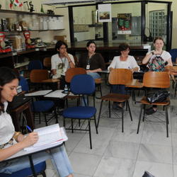 Mesa-redonda discutiu tendências mundiais de arquivologia